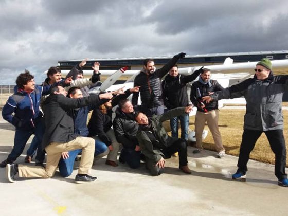 25 pilotos de drones certificados